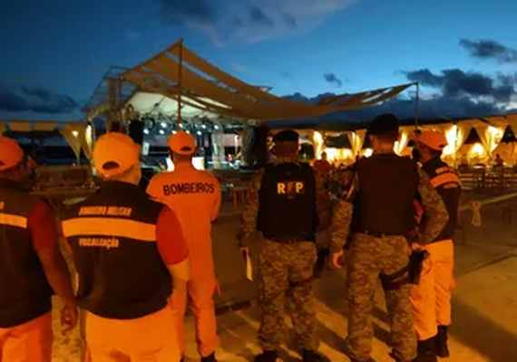 'Me entuba' zomba participante de festa na Barra de São Miguel