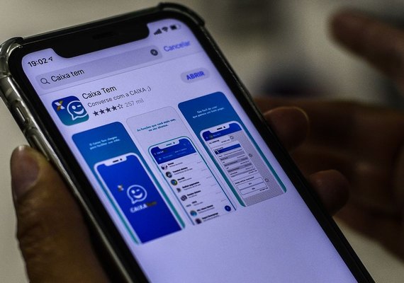Trabalhadores nascidos em fevereiro podem sacar até R$ 1 mil no FGTS