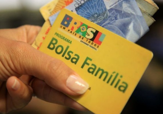 Governo desiste do Renda Cidadã para turbinar o Bolsa Família