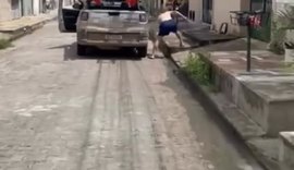 Vídeo: homem ameaça equipe da Equatorial com faca após aviso de corte de energia em Maceió