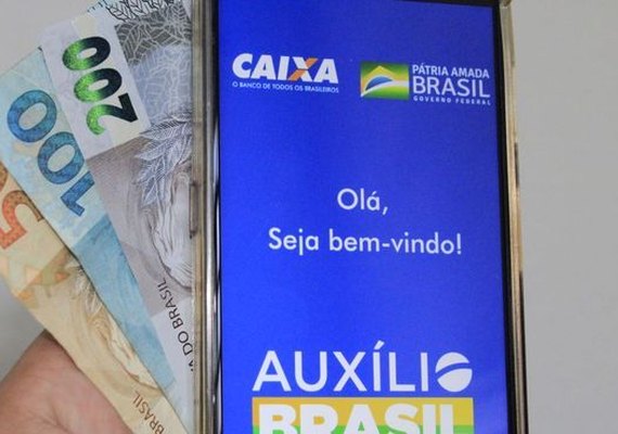 Beneficiários do Auxílio Brasil podem receber em dobro em dezembro