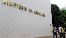 MEC determina volta às aulas presenciais no começo de Janeiro