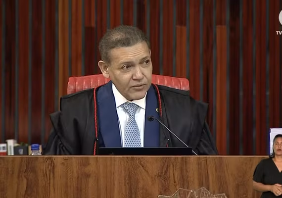 Corregedor libera canal de Janones e cassa ordem de Nunes Marques