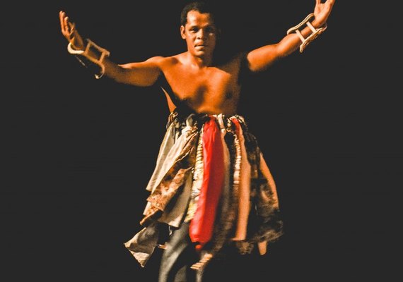 Negreiros comemora 1 ano com apresentações no Teatro Linda Mascarenhas