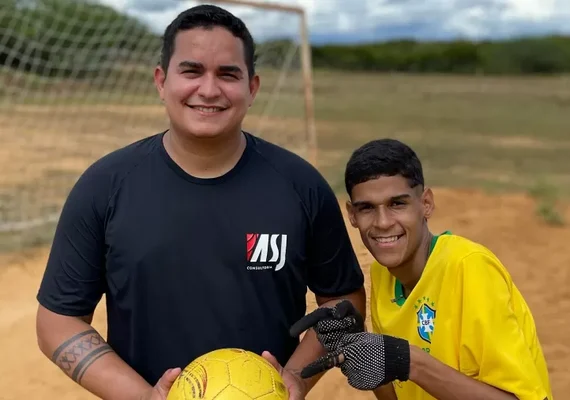 Allan Jesus faz pronunciamento sobre acusações de roubar jovem influencer; veja o vídeo