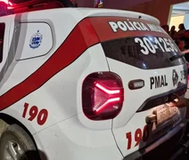 Mulher com navalha é presa após ameaçar clientes em pizzaria de Arapiraca