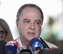 Lula retira lesão no couro cabeludo e deve repousar após procedimento