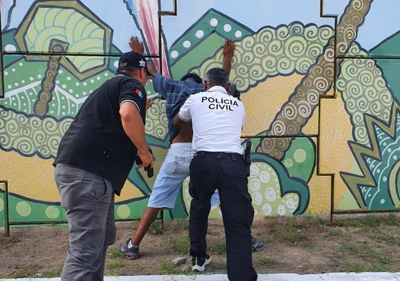 Homem acusado de matar gari dentro de ônibus em Maceió confessa o crime e é preso
