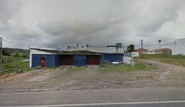 Chacina: homens disfarçados de policiais invadem motel e matam 4 pessoas, em Maribondo