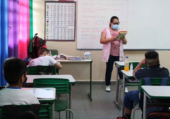 MEC autoriza que escolas usem verbas do PDDE para volta das aulas presenciais