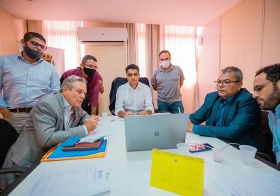 Irmão de Davi Maia coordena programa de obras em Maceió