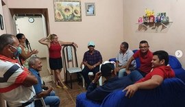 Deputado que contraiu covid-19 faz visitas sem mascara em cidade do interior