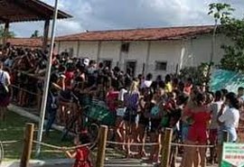 Para participar de show de Mano Walter população de Capela faz aglomeração