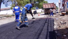 Operação tapa-buraco contempla mais seis bairros de Maceió