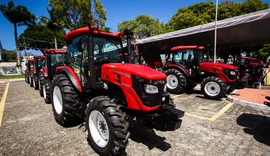 31 novos tratores são entregues à municípios para fortalecer agricultura familiar em AL