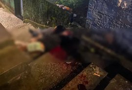 Tiroteio em escadaria de grota deixa dois mortos e dois feridos em Maceió