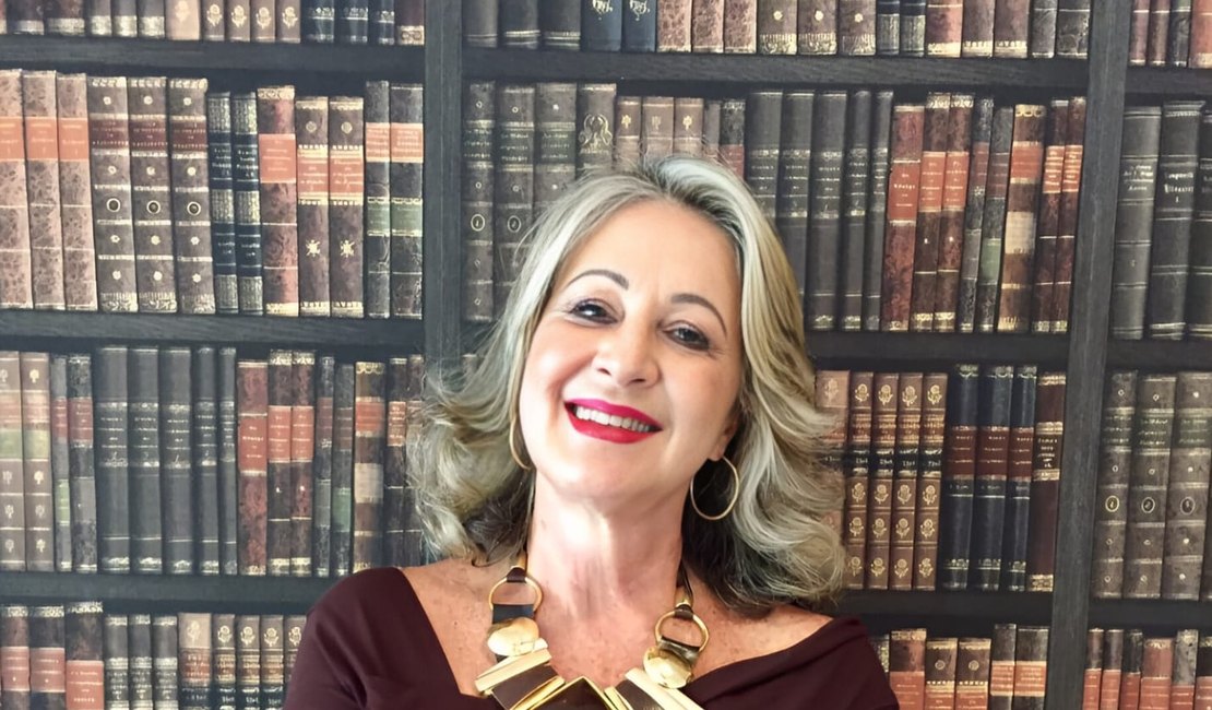 Betth Ripolli lança hoje o livro “A Inteligência Artificial & Eu” em São Paulo