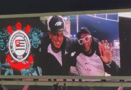 Spike Lee é flagrado em jogo do Corinthians