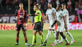 CBF define árbitro polêmico para CRB x Avaí pela Série B em Florianópolis