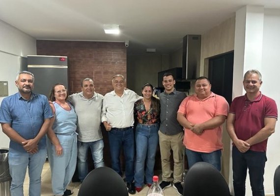 João Caldas fortalece base na zona da mata, mas desconversa: “eleição só no próximo ano”
