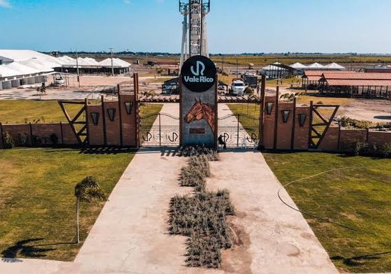 Prêmio de R$ 1 mi atrai vaqueiros do Brasil para vaquejada em Alagoas