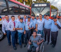 Prefeito JHC entrega mais 32 ônibus 'geladões' e qualifica transporte coletivo em Maceió