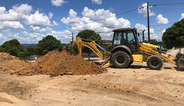 Prefeitura de Branquinha inicia terraplanagem para construção da Creche CRIA