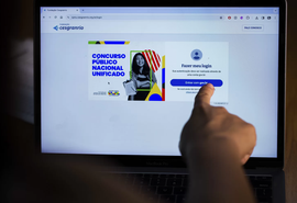 Governo Lula decide adiar Concurso Nacional Unificado