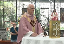 Padre Júlio Lancelotti anuncia suspensão de missas transmitidas online