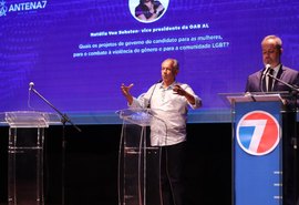 Professor Cícero Albuquerque defende os trabalhadores alagoanos no primeiro debate ao Governo do Estado