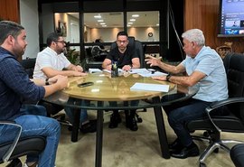 Em reunião com prefeito, governador garante retomada de obras e novos investimentos para Viçosa