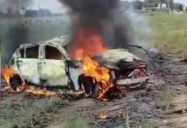 Tragédia em Maceió: dois mortos após BMW capotar e explodir no Benedito Bentes