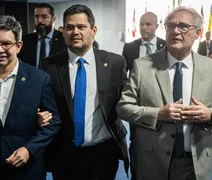 Renan Calheiros e Davi Alcolumbre fortalecem relações após ação do Senado por bolsonaristas