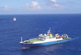 China testa tecnologia inédita e coleta amostras oceânicas a 10 mil metros