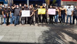 Lojistas e funcionários do Centro protestam cobrando a flexibilização do decreto