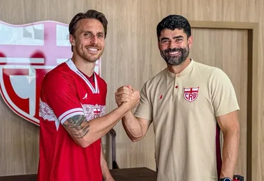 Bressan celebra chegada ao CRB e fala em privilégio