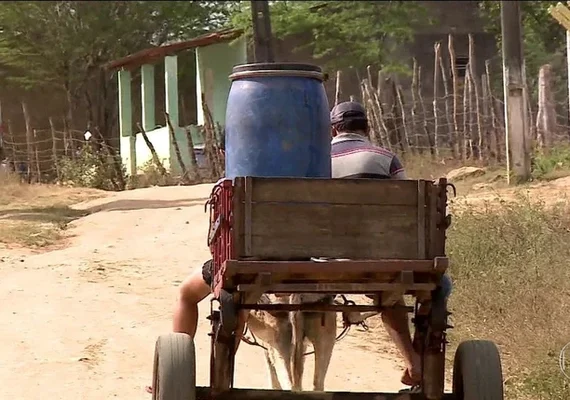 Prefeito decreta emergência em Poço das Trincheiras por causa da seca