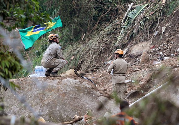 Petrópolis: mortos pelas chuvas chegam a 176