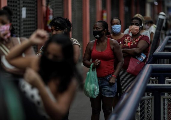 Brasil totaliza  64.383 mortes e 1.579.837 casos confirmados da Covid-19