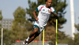 Militão retoma treinos no Real Madrid após cirurgia na perna esquerda