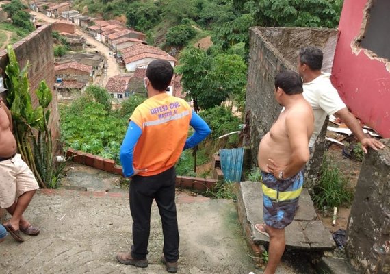 Defesa Civil registra 9 pontos de deslizamento de barreiras após fim de semana de chuvas