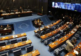 Câmara dá início à sessão que pode analisar PEC do voto impresso