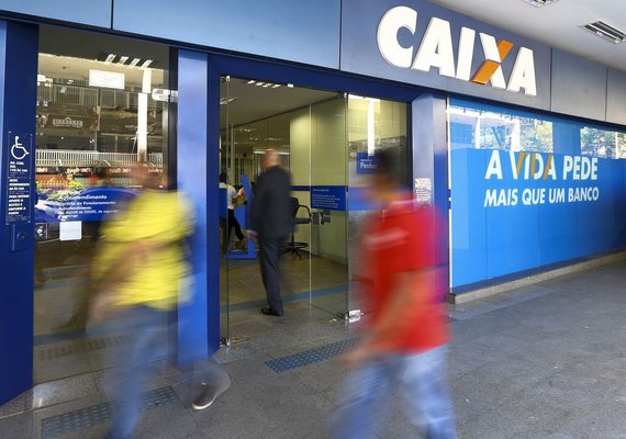 Caixa abre mais de 2 mil agências para saque de auxílio emergencial