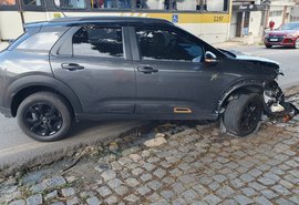 Capitão da reserva do Corpo de Bombeiros fica ferido em acidente de trânsito, em Maceió