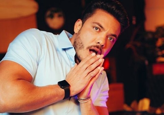 Wesley Safadão relata crise de hérnia: 'Sem sensibilidade nos testículos'