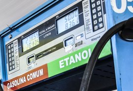 Petrobras reduz preço da gasolina em 4,9% a partir desta terça-feira (21)