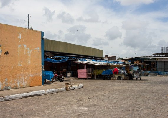 Mutirão de limpeza é finalizado no Mercado da Produção