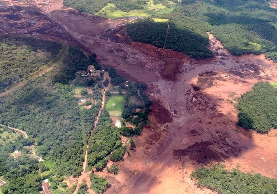 Barragem da Vale se rompe em Brumadinho e empresa admite possibilidade de vítimas