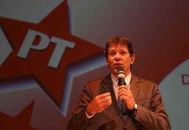 Se Lula concorrer às eleições, disputa termina no 1º turno, diz Haddad