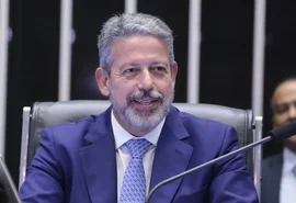 Arthur Lira ignora EUA para priorizar projeto que isenta IR para quem ganha até R$ 5 mil